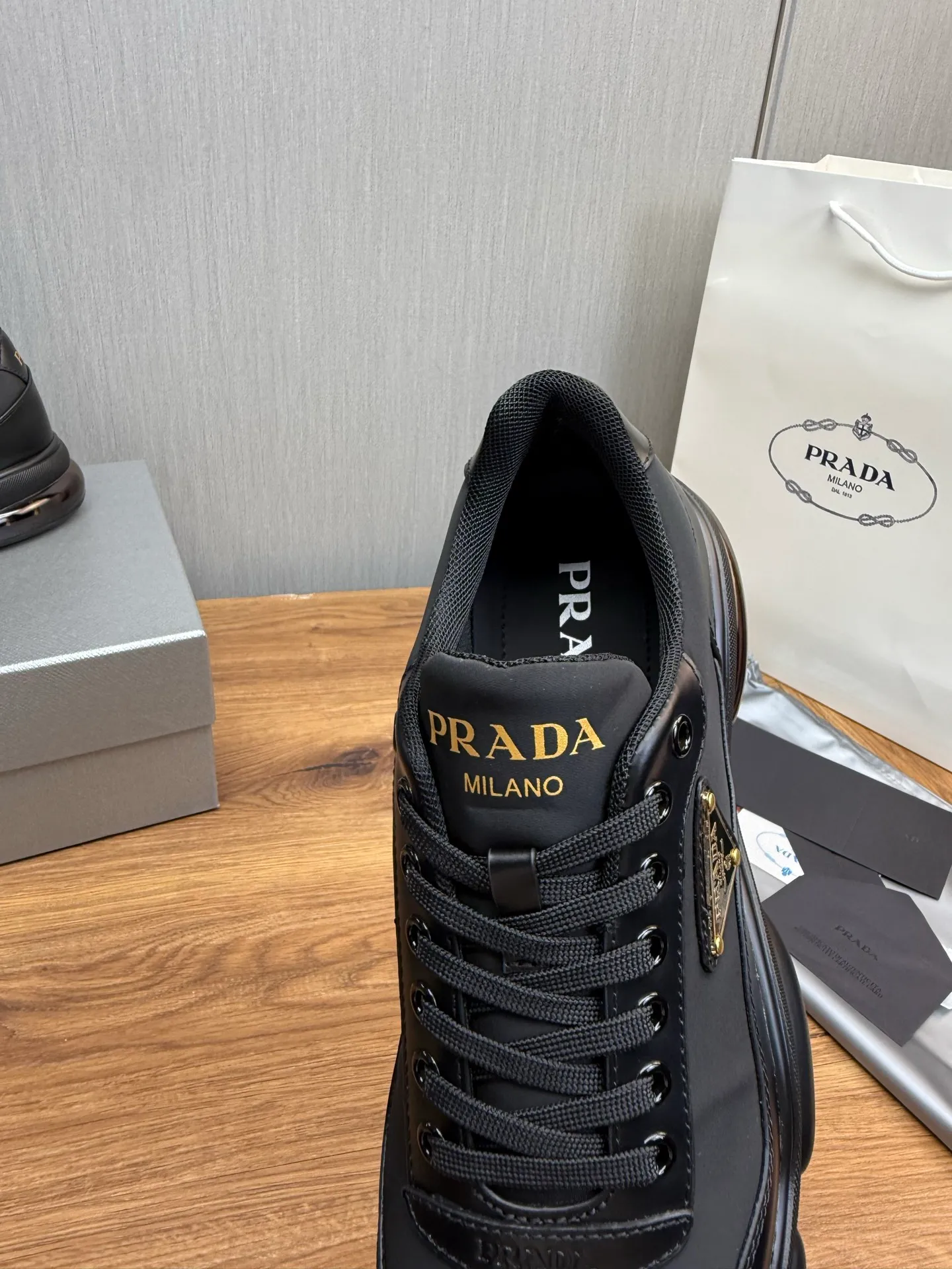 Men's shoes 💰660💰 [PRADA] Men's shoes are popular in the counter, official website is synchronized, 1 high-quality shipment ✔️Original cowhide upper + cowhide lining, 1🆚1 replica, original sole, 38-45 (45 customized, non-refundable)